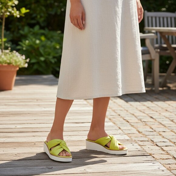 Eileen Fisher Bene Platform Wedge Sandals in Citrus 7.5 - Picture 1 of 10